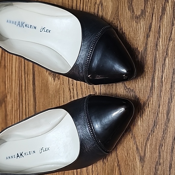 Anne Klein iflex Leather Wedge Heels Black sz-7 - Picture 4 of 7